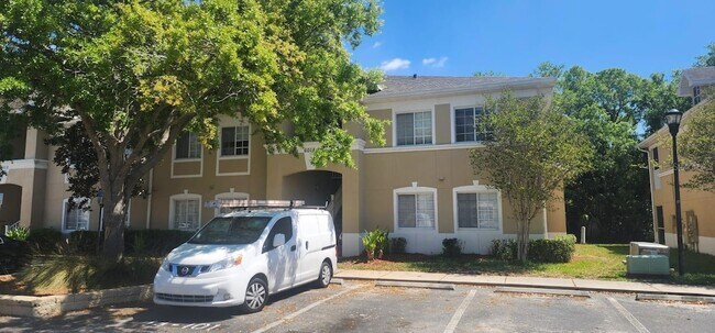 Foto del edificio - 6014 Portsdale Pl