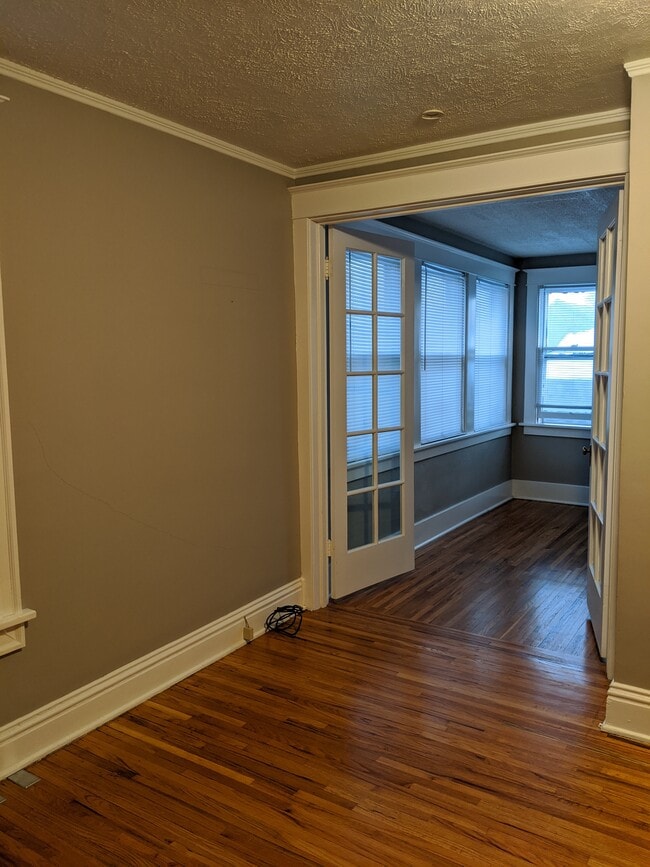 5219 Walker Ave Unit 2E, Lincoln, NE 68504 Apartments in Lincoln, NE