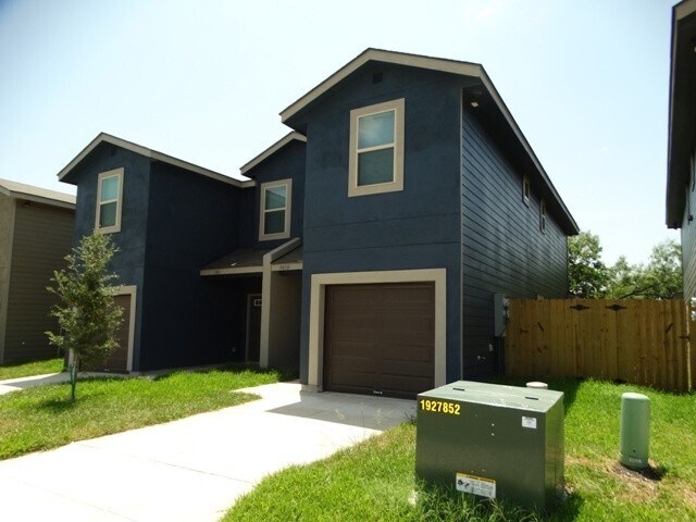 Foto del edificio - 7010 Lakeview Dr.