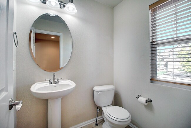 Building Photo - 7763 Autumn Leaf Way