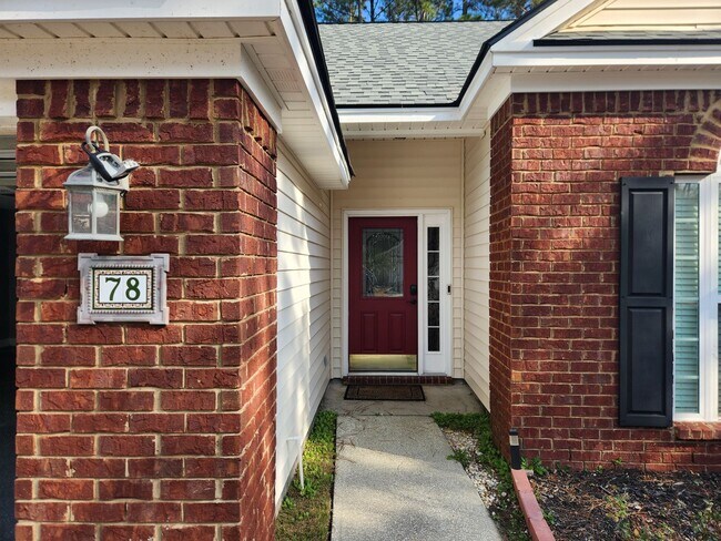 Foto del edificio - Tastefully updated 3 Bedroom 2 Bath home in The Arbors of Pooler!