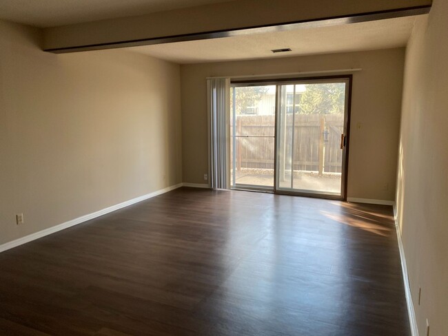 Interior Photo - Quail Creek Apts.