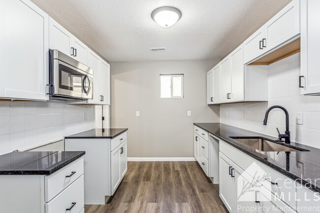 Foto del edificio - Brand new 3 Bedroom in Central Wichita