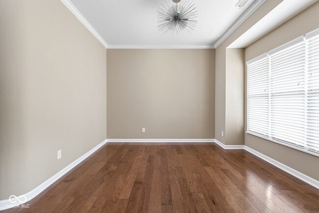 Building Photo - 1326 Middlebury Dr