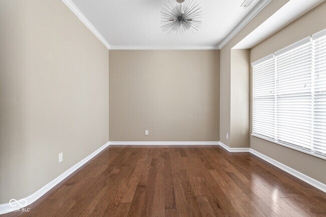 Foto del edificio - 1326 Middlebury Dr