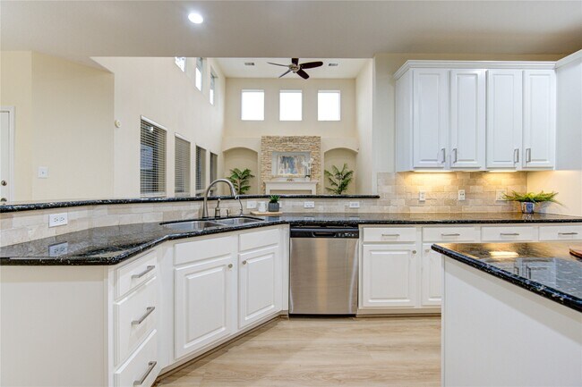 Foto del edificio - 2327 Centerbrook Ln