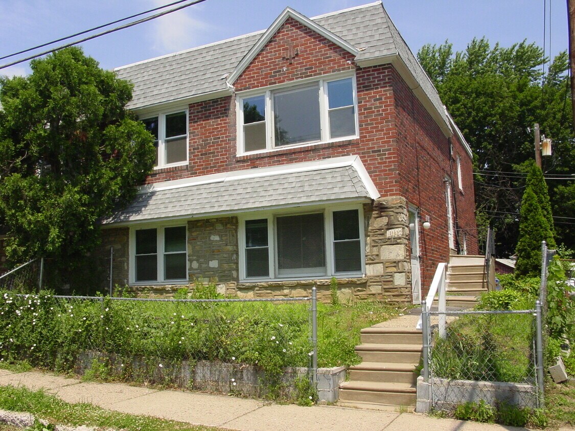 Primary Photo - 10758 Jeanes St