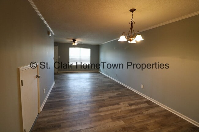 Foto del edificio - Totally Remodeled Tri-Plex in Lincoln School System