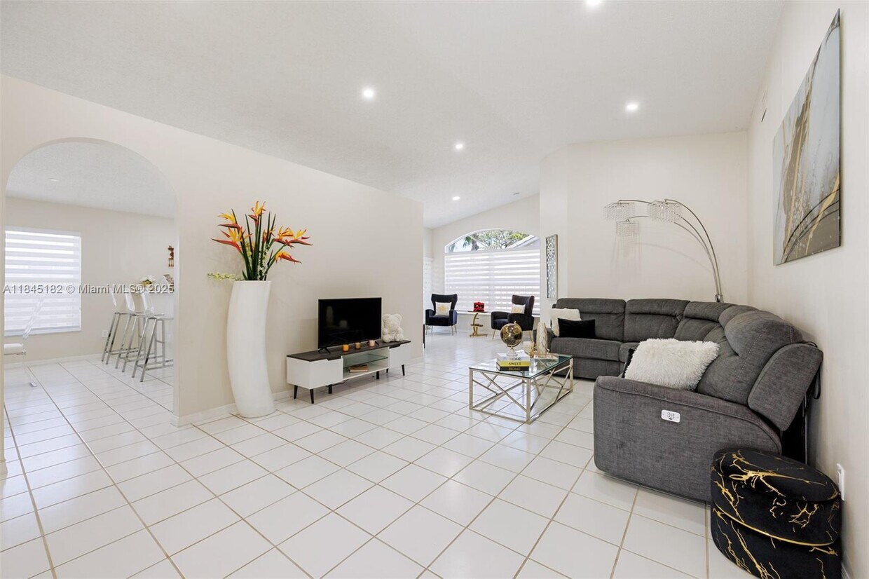 Foto principal - 12340 SW 144th Ter