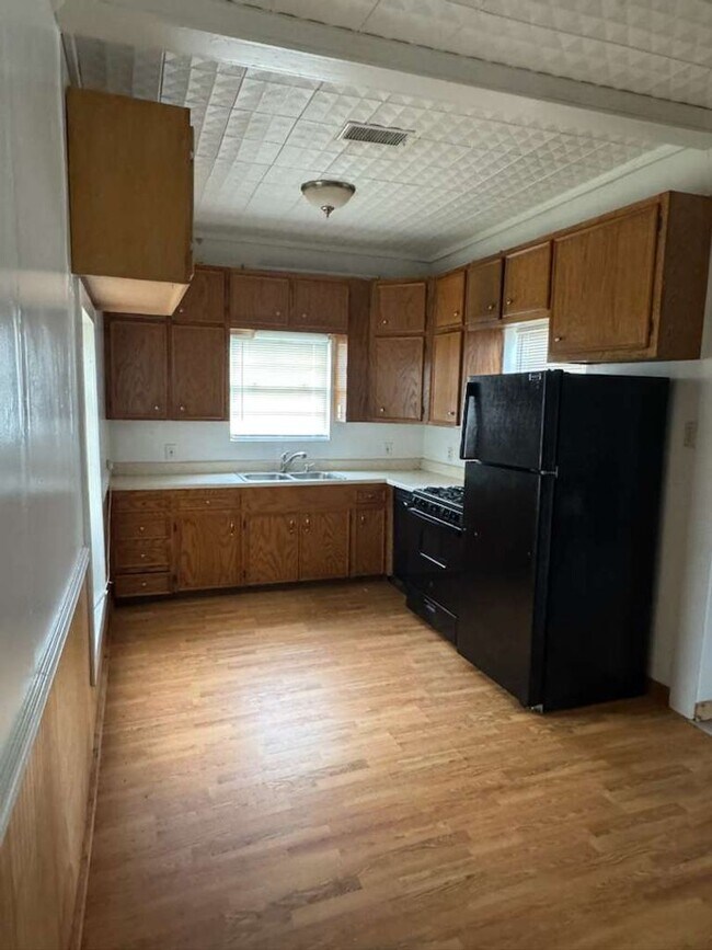 Foto del edificio - 510 W Bilbo Ave