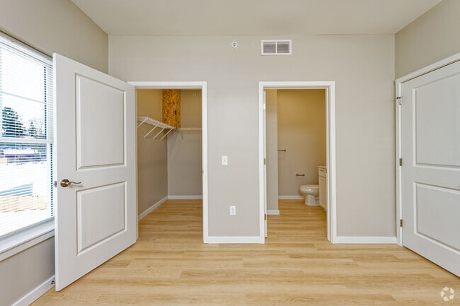 Black Creek Commons – 2BR, 2BA – 1,200SF – Primary Bedroom - Black Creek Commons