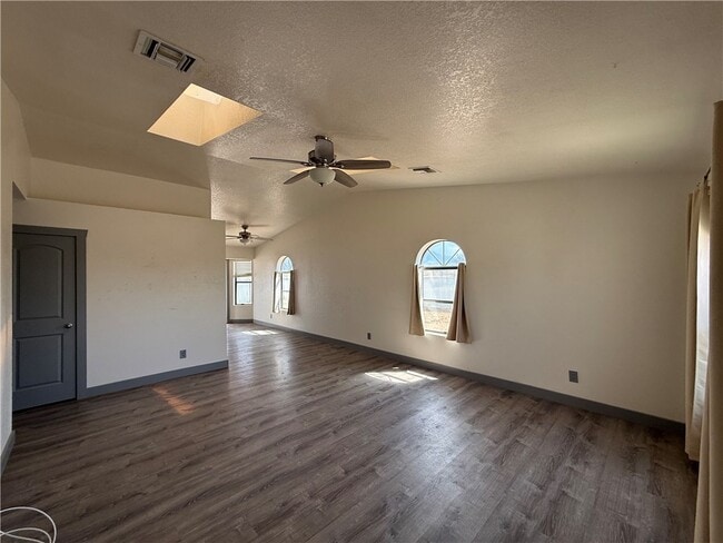 Building Photo - 3692 N Roosevelt St