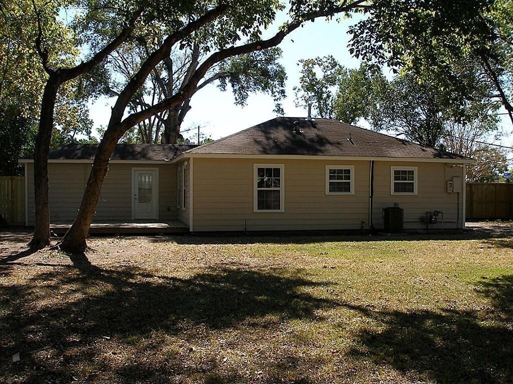 Foto del edificio - 6630 Corbin St