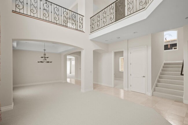 Foto del edificio - Stunning 4 bed, 4.5 bath home located on a quiet and highly desirable street in Redondo Beach