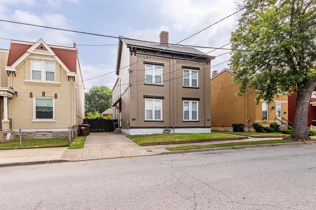 Building Photo - 1109 Isabella St