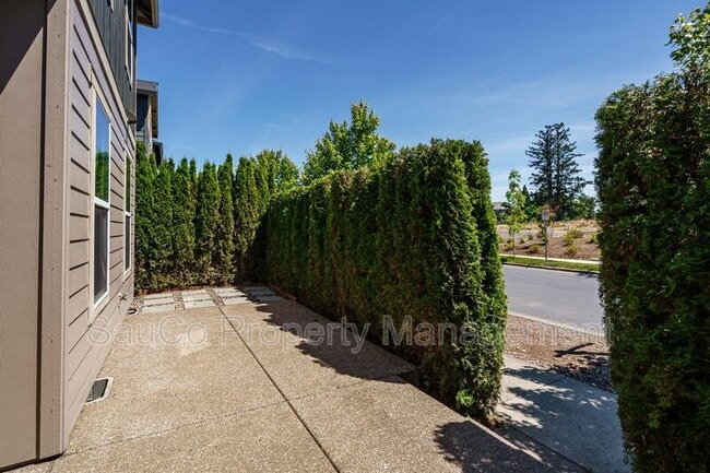 Building Photo - 2973 25th Ave