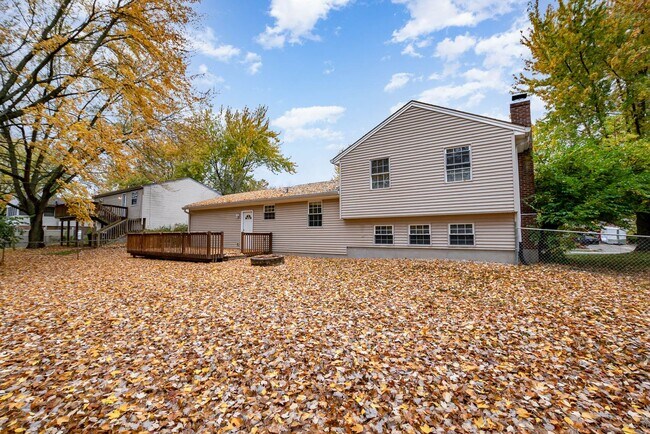 Building Photo - 1387 Firethorne Dr