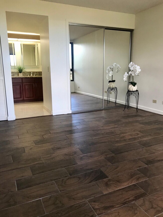 Foto del edificio - 512 Iolani Ave