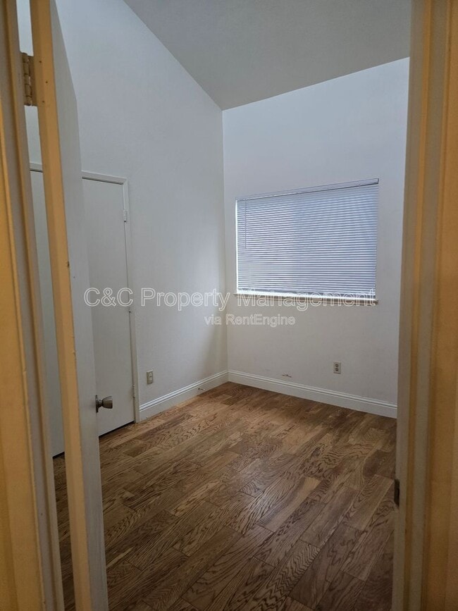 Photo - 3939 Madison Ave Apartment