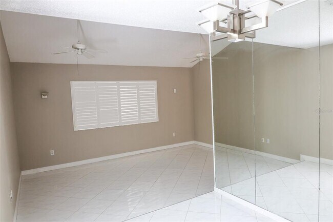 Building Photo - 3121 Bordeaux Ln