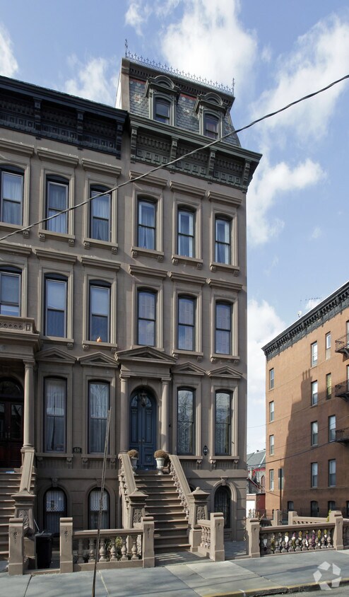 Foto del edificio - 638 Hudson St