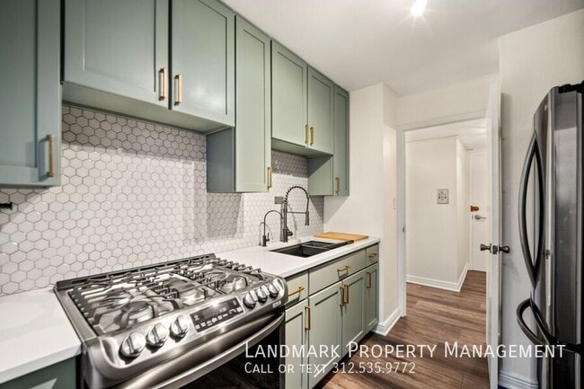 Photo - 3950 N Lake Shore Dr Apartment