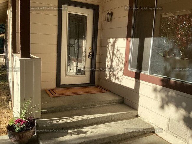 Foto del edificio - Spacious & cheerfully bright large single-...