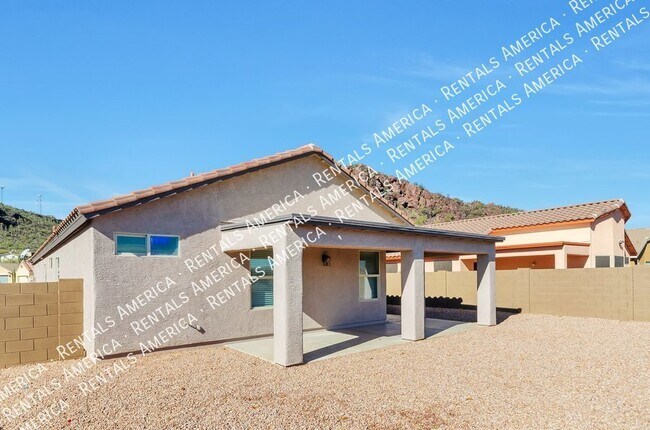 Foto del edificio - Gorgeous remodeled home in serene setting