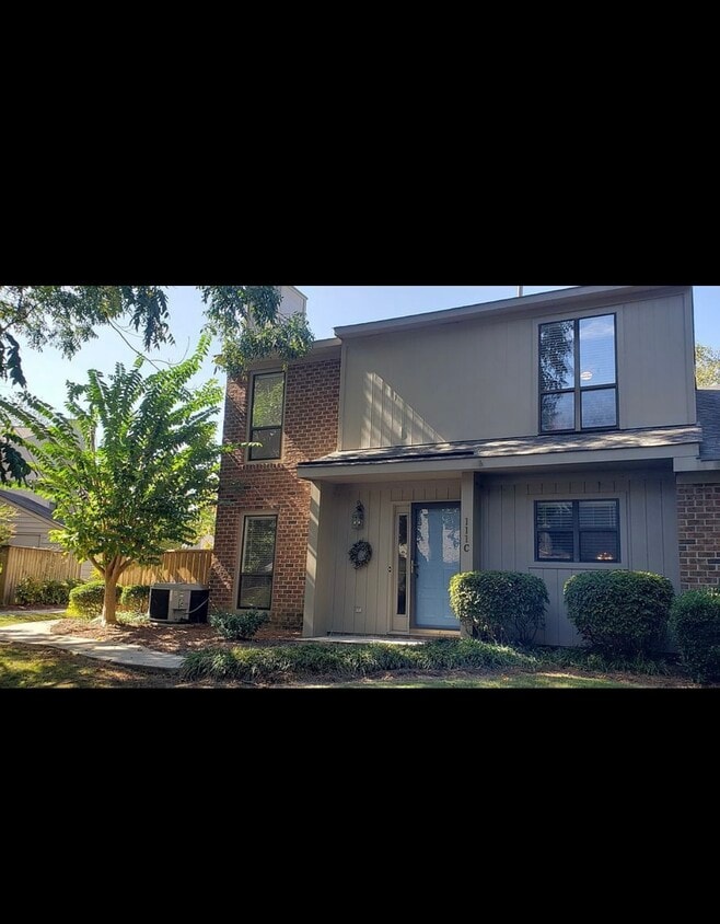Primary Photo - 111 Sunshine Ln
