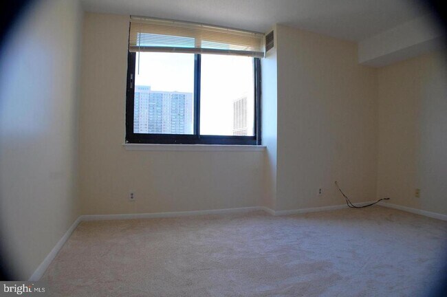 Building Photo - 5505 Seminary Rd