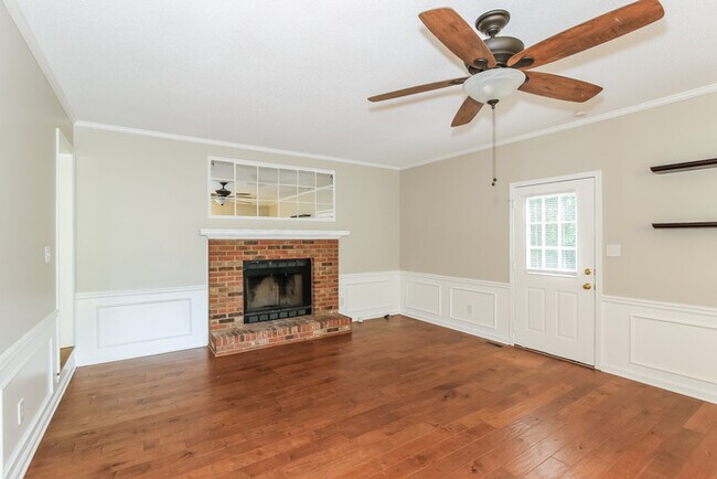 Building Photo - 4749 Red Leaf Way
