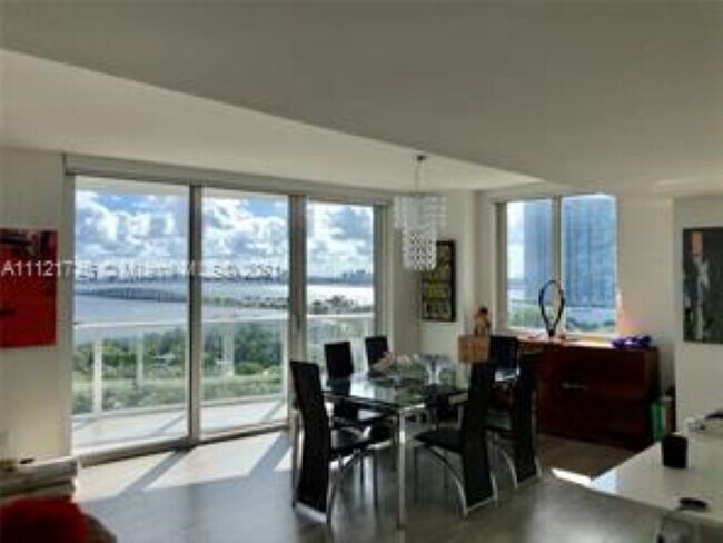 Building Photo - 4250 Biscayne Blvd