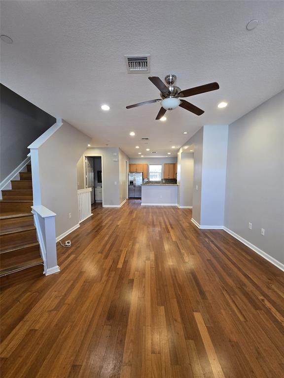 Building Photo - 1033 NE 17th Way