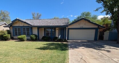 Building Photo - 1173 E Del Rio St