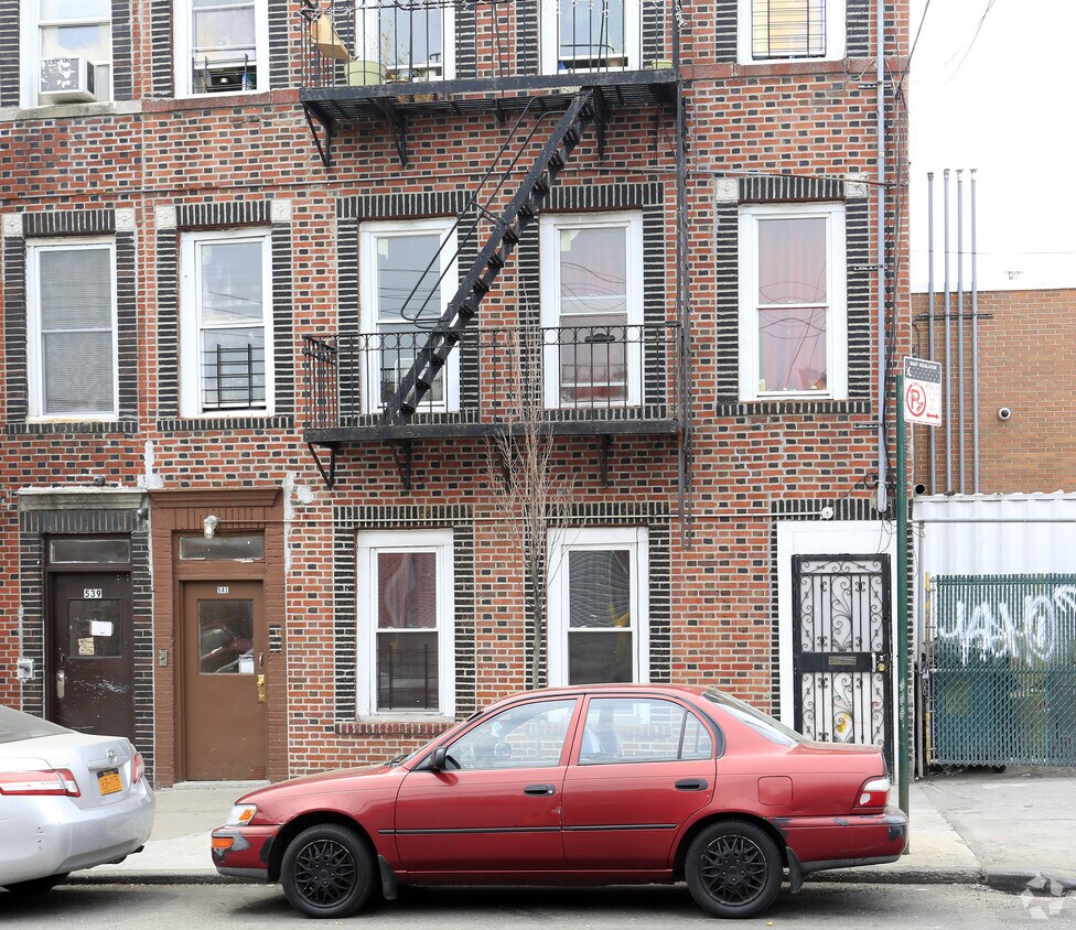 Building Photo - 541 Coster St