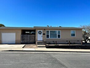 Building Photo - 1560 La Salle Ave