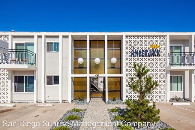 Building Photo - 4740 Wilson Ave