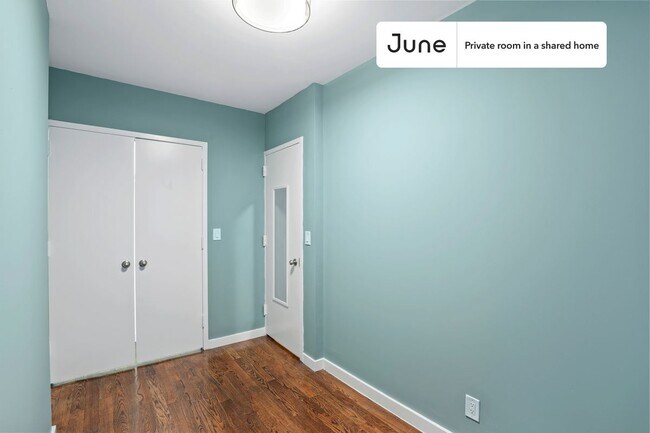 Foto del edificio - Room in Shared 3 bed/1 bath home