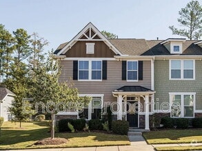 Building Photo - 2116 Historic Cir