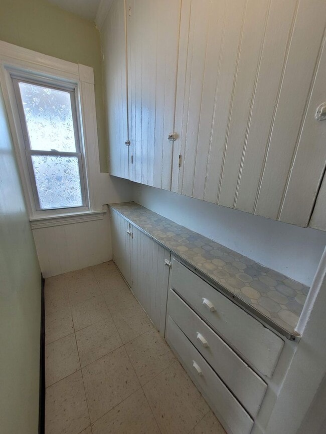 Building Photo - 408 Rimmon St