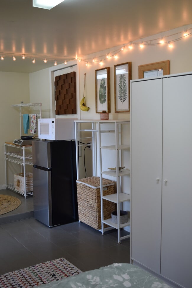 Foto del edificio - 2474 Endicott St