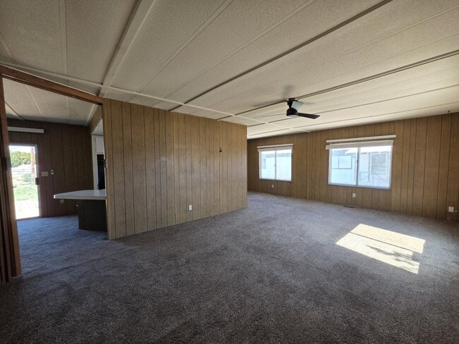 Building Photo - 1175 E Ames Ave