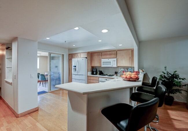 Foto del edificio - 200 Pacific Coast Highway #216, Unit 216