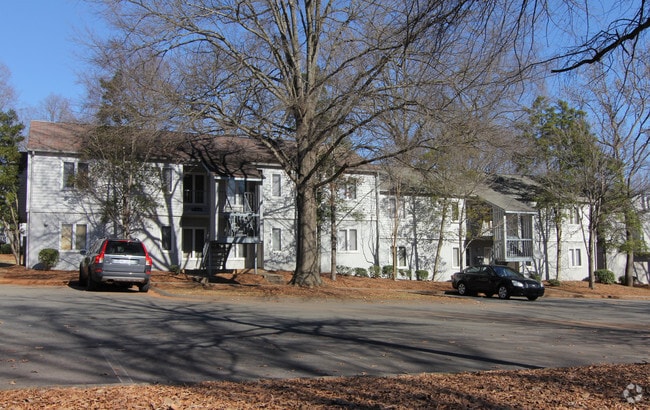 Foto del edificio - Sharon Lakes