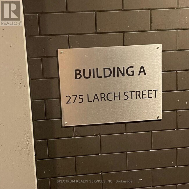 Building Photo - 275 Larch St