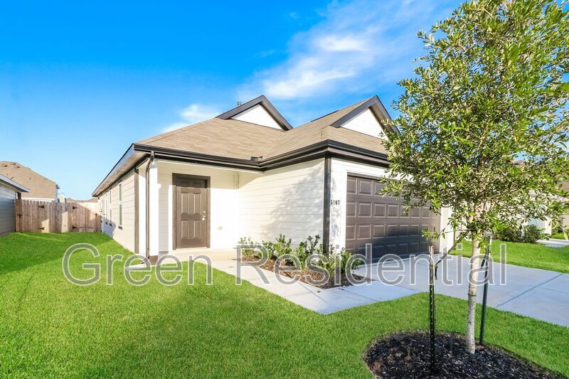 Foto principal - 5107 Shelby Katherine Dr