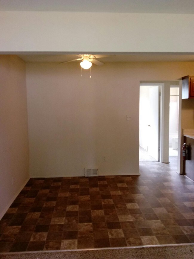 Building Photo - 2254 1st St
