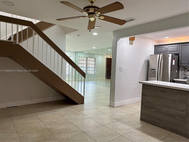 Foto del edificio - 5912 SW 133rd Ct