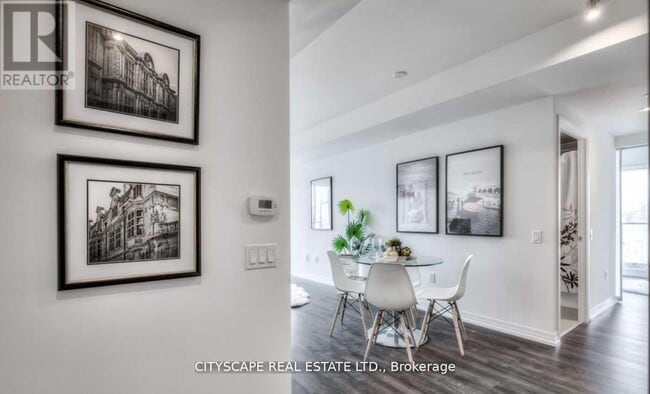 Building Photo - 251 Jarvis St