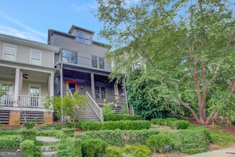 Building Photo - 10659 Serenbe Ln